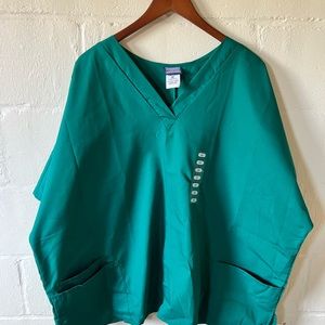 Cherokee 4700 Scrub Top Hunter 4X